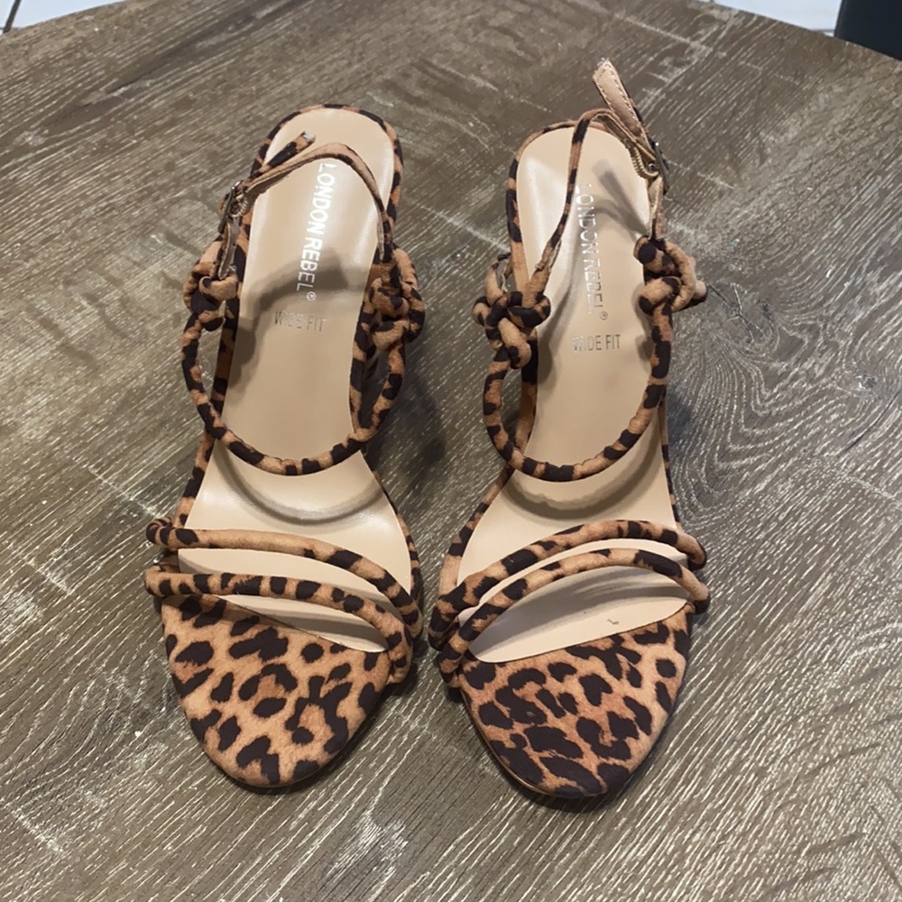 London Rebel wide fit strappy block heel Size 7